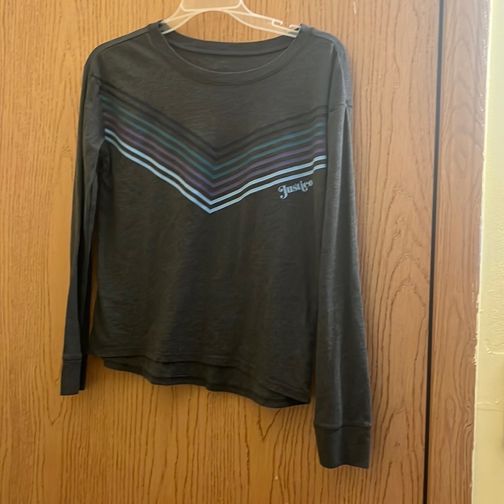Adorable justice long sleeve shirt!